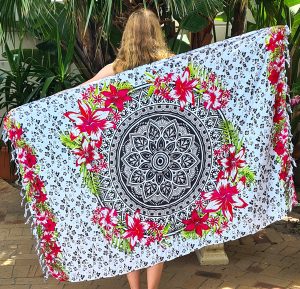 Sarong - Lotus flower (160 x 115cm) Black/pink